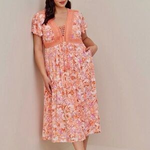 Torrid Lace Up Maxi Dress Women’s Size 1X Crinkle Gauze Floral Flutter Sleeves